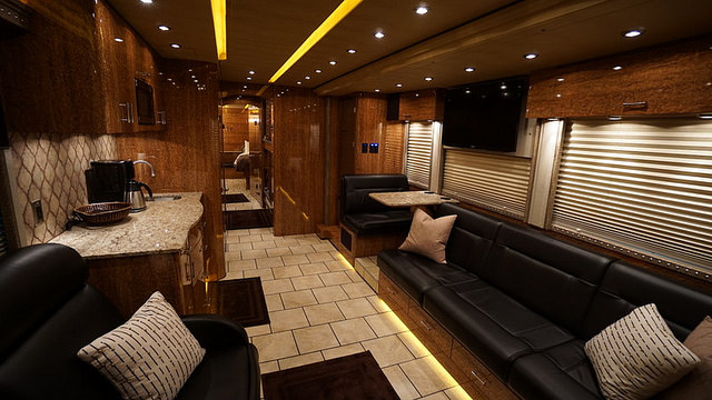 14992811882_ab8a3a6eb4_z