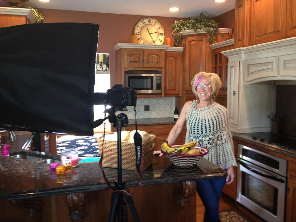 561307_373619576021995_115176202_n